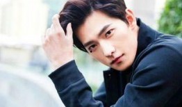 刘大锤爆料杨洋视频,揭秘明星幕后生活片段