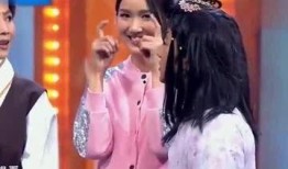 爆料小生穿女装上街视频,爆料小生街头秀惊艳众生