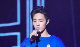 肖战何炅微博最新爆料,揭秘幕后故事，精彩瞬间抢先看！