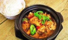 黄焖鸡米饭最新爆料视频,独家制作过程大揭秘！